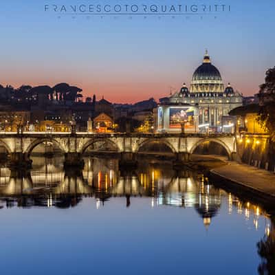 Basilica di San Pietro from Ponte Umberto I, Italy